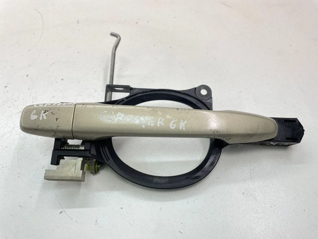 Rear door exterior handle – left