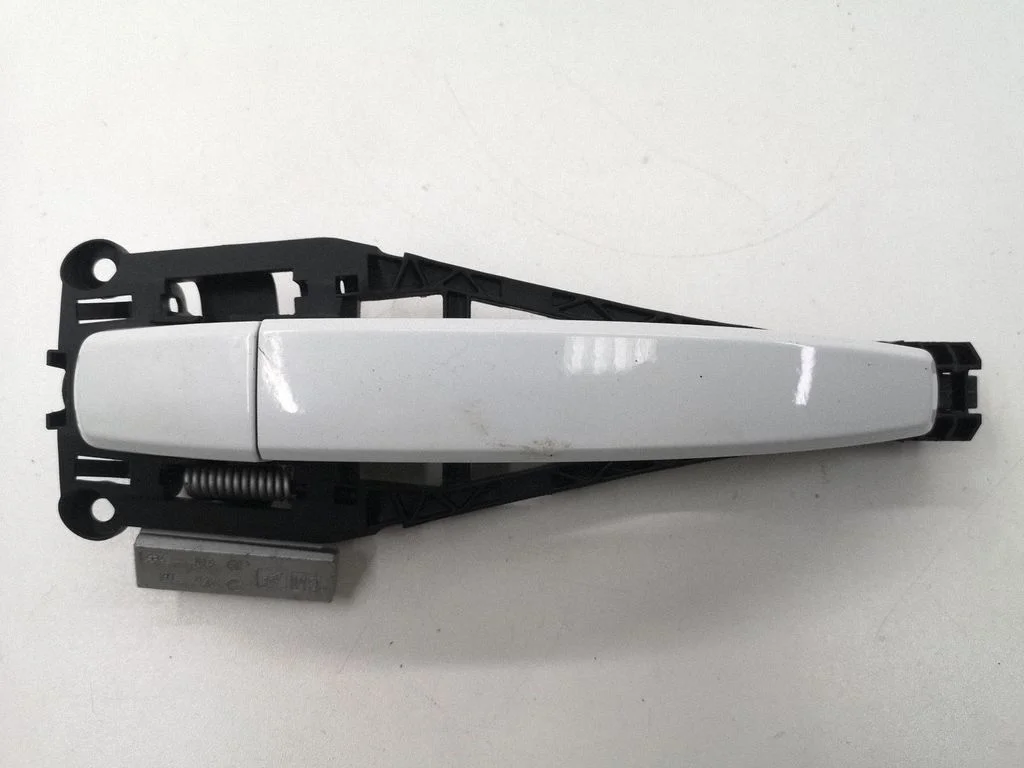 Rear door exterior handle – left
