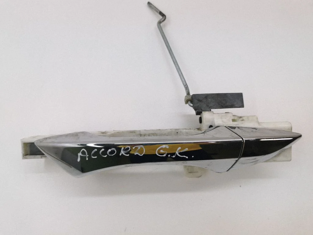 Rear door exterior handle – left
