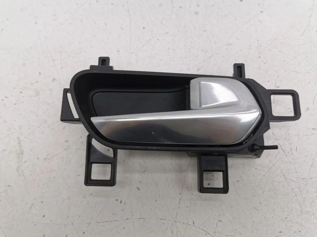 Rear door interior handle 806705FA6A