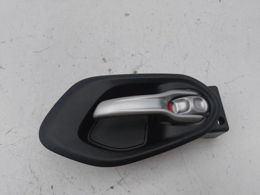 Rear door interior handle 68141925A
