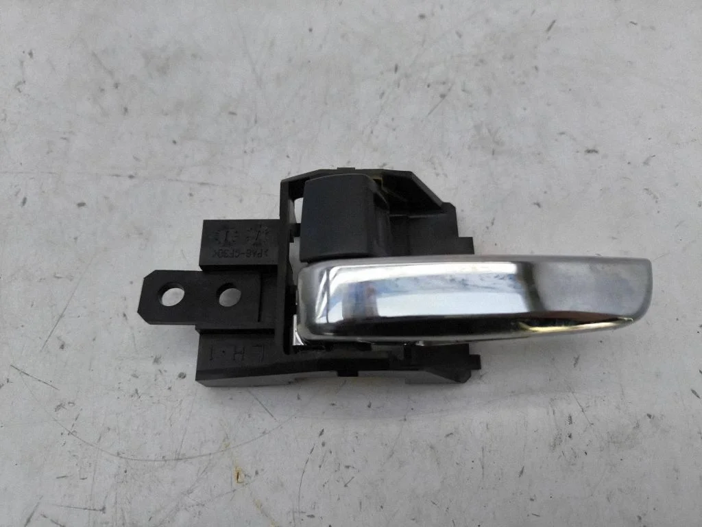 Rear door interior handle – left