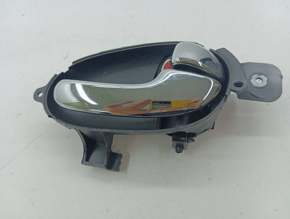 Rear door interior handle 107602