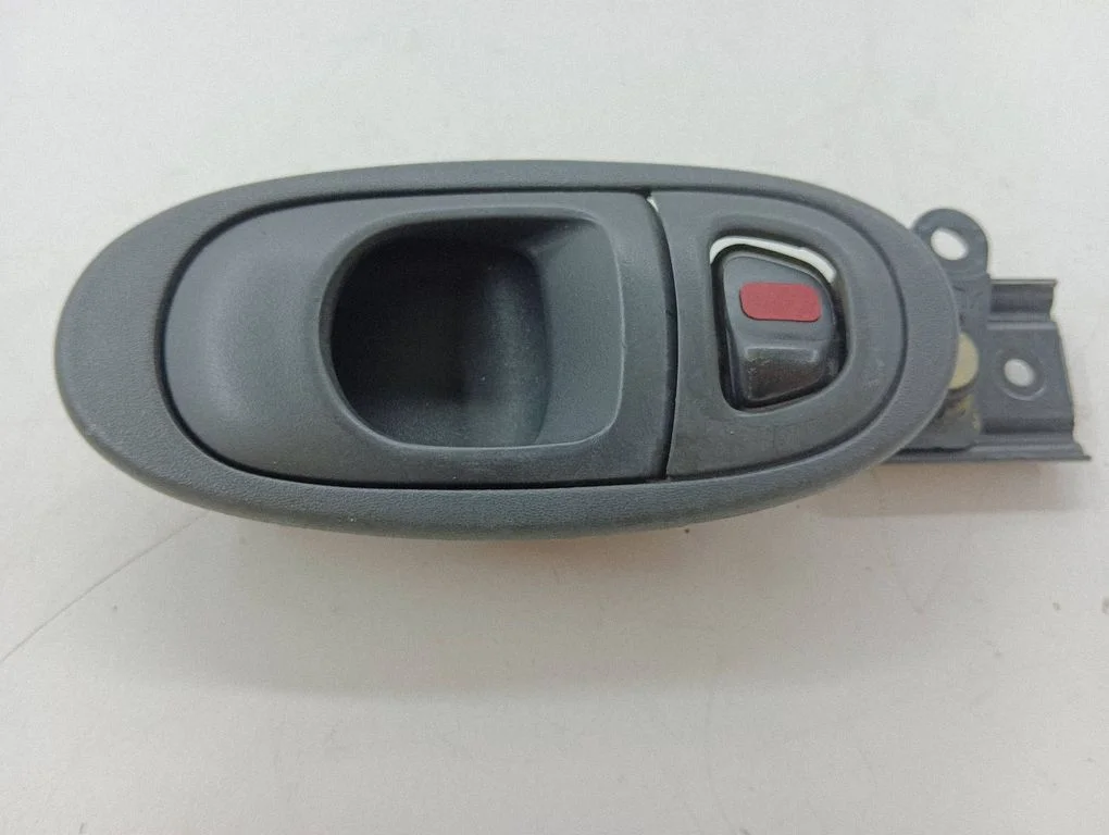 Rear door interior handle – left