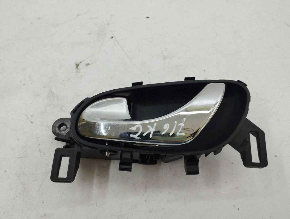 Tagaukse sisemine käepide 80671