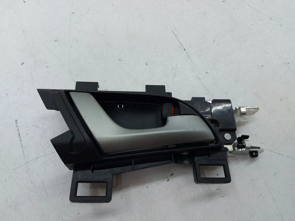 Rear door interior handle – right