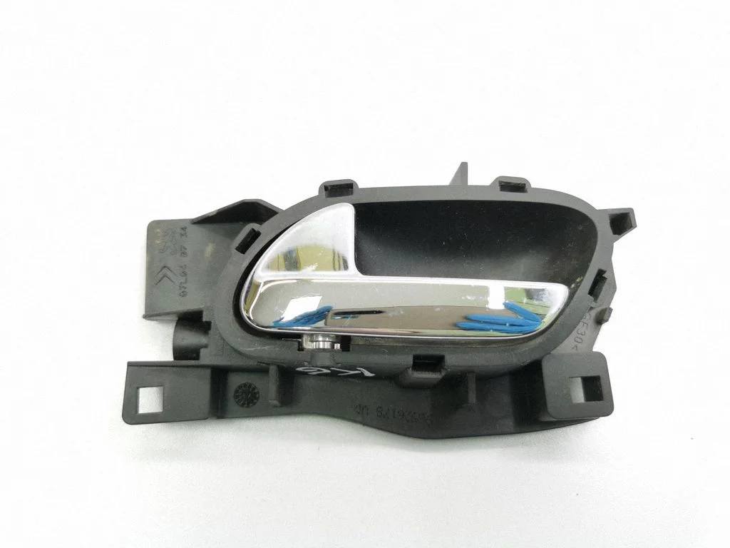 Rear door interior handle 96526178