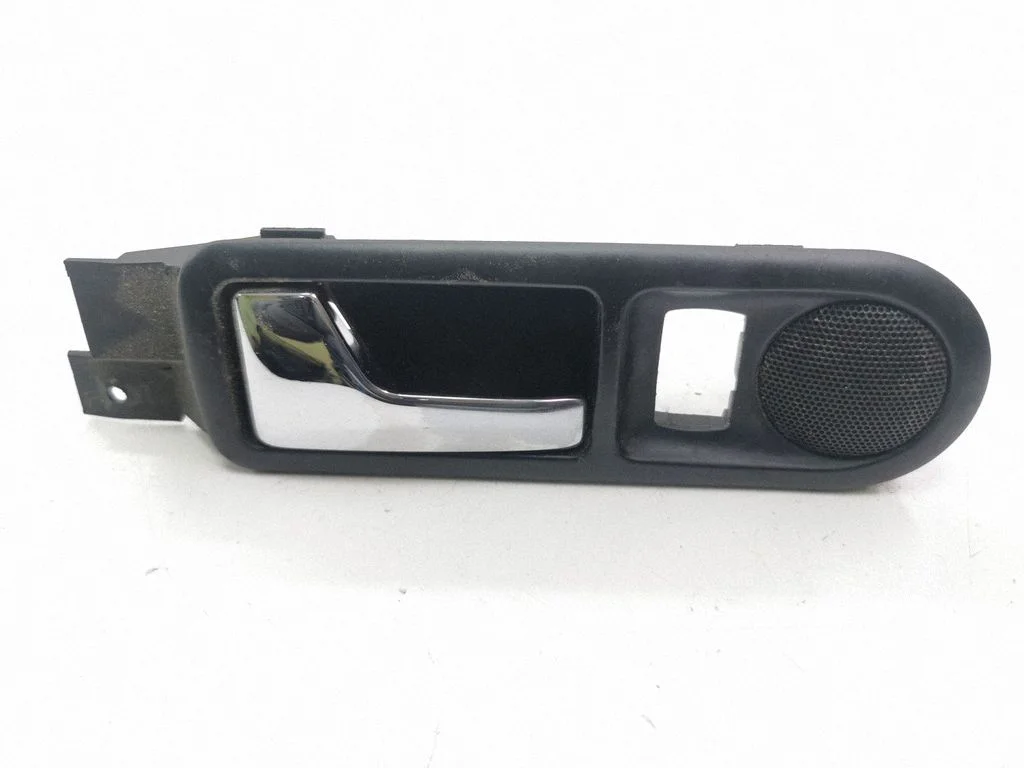 Rear door interior handle – Volkswagen Passat B5 (1997-2000)