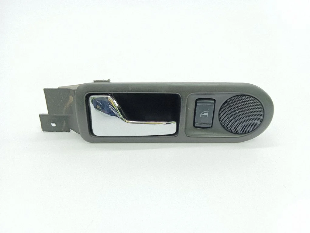 Rear door interior handle – Volkswagen Passat B5 (1997-2000)