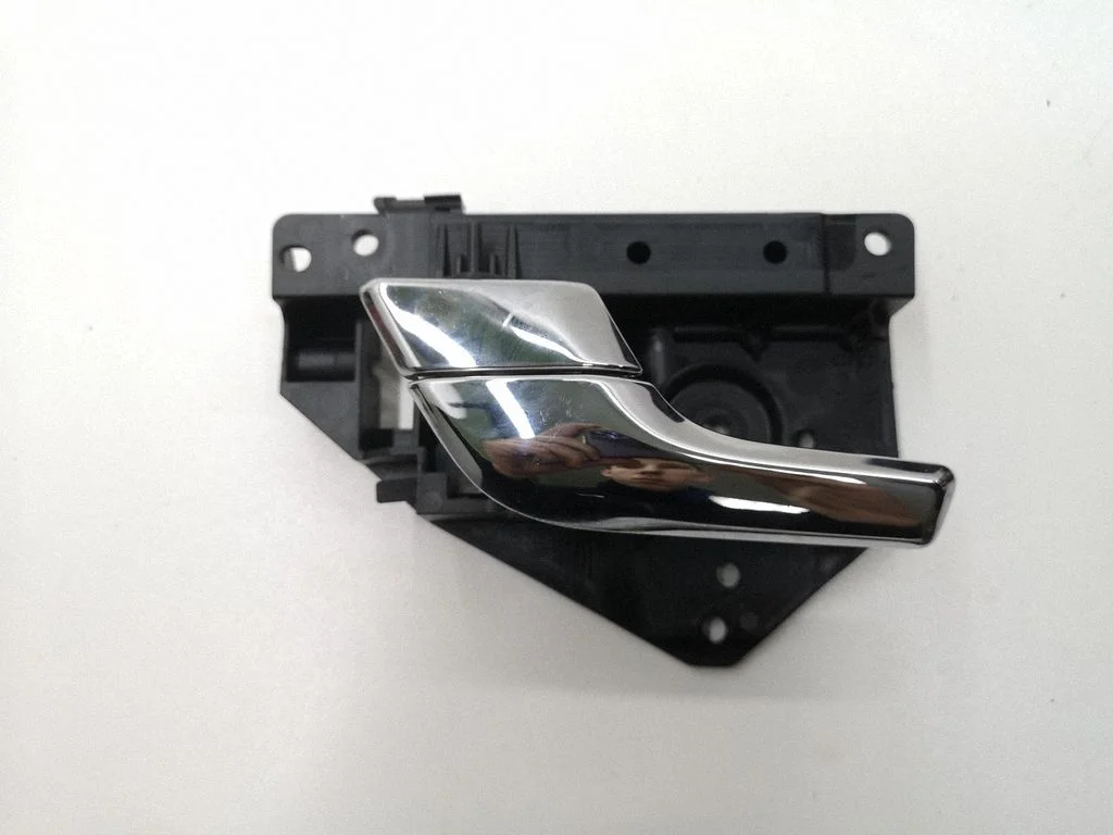 Rear door interior handle 8X2322601AD