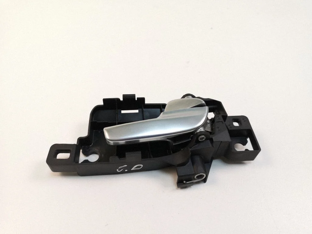 Rear door interior handle 6M21U22600