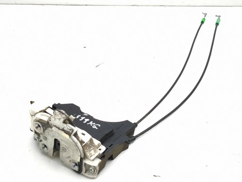 Rear door lock – left