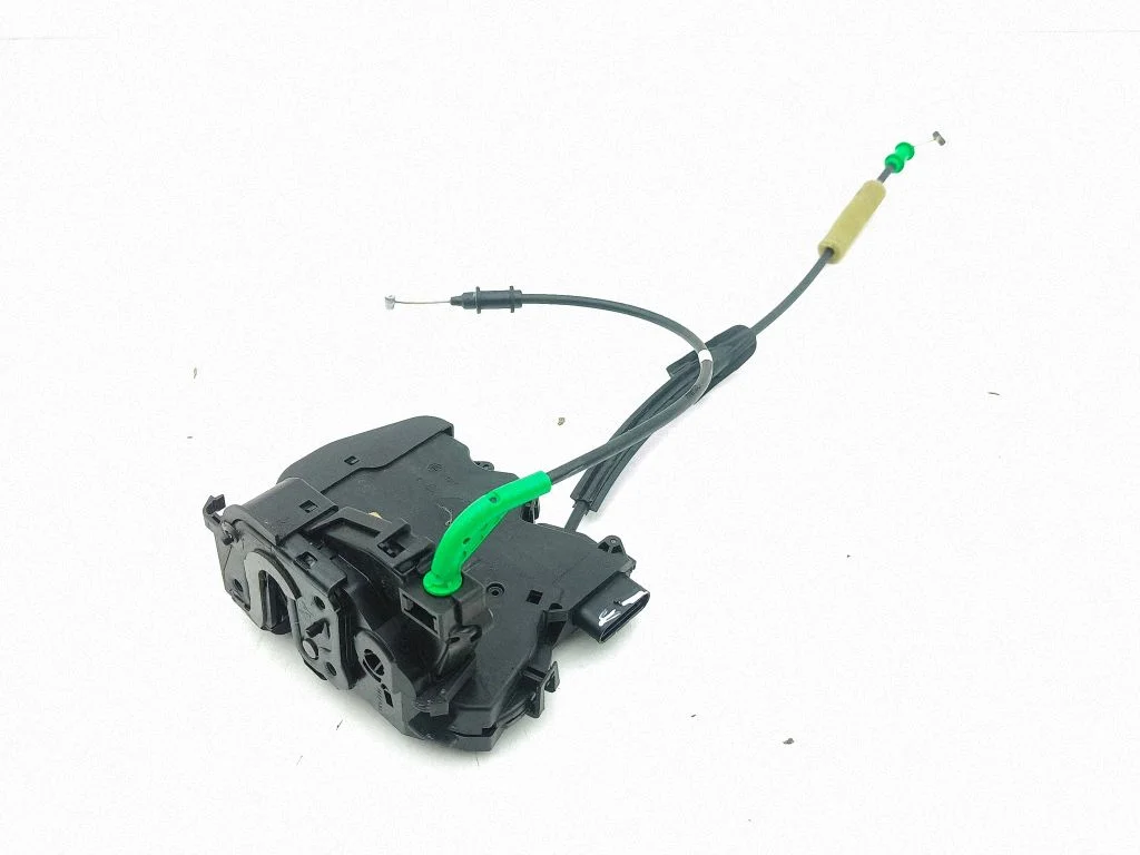 Rear door lock 9835418180