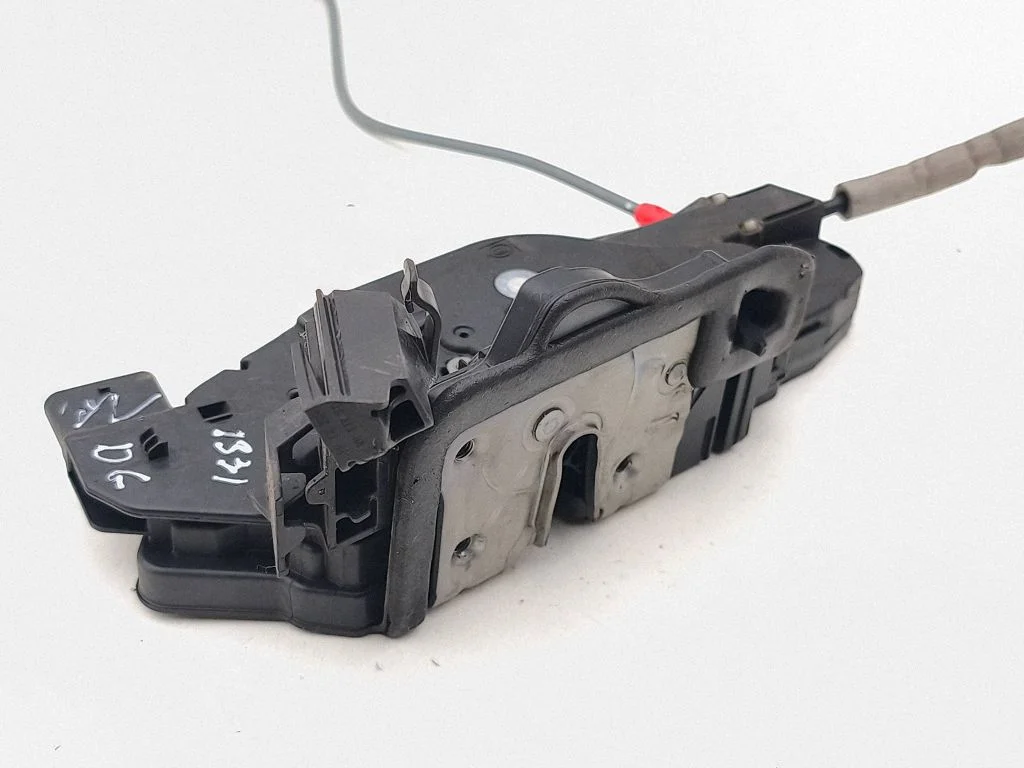 Rear door lock A0997303201