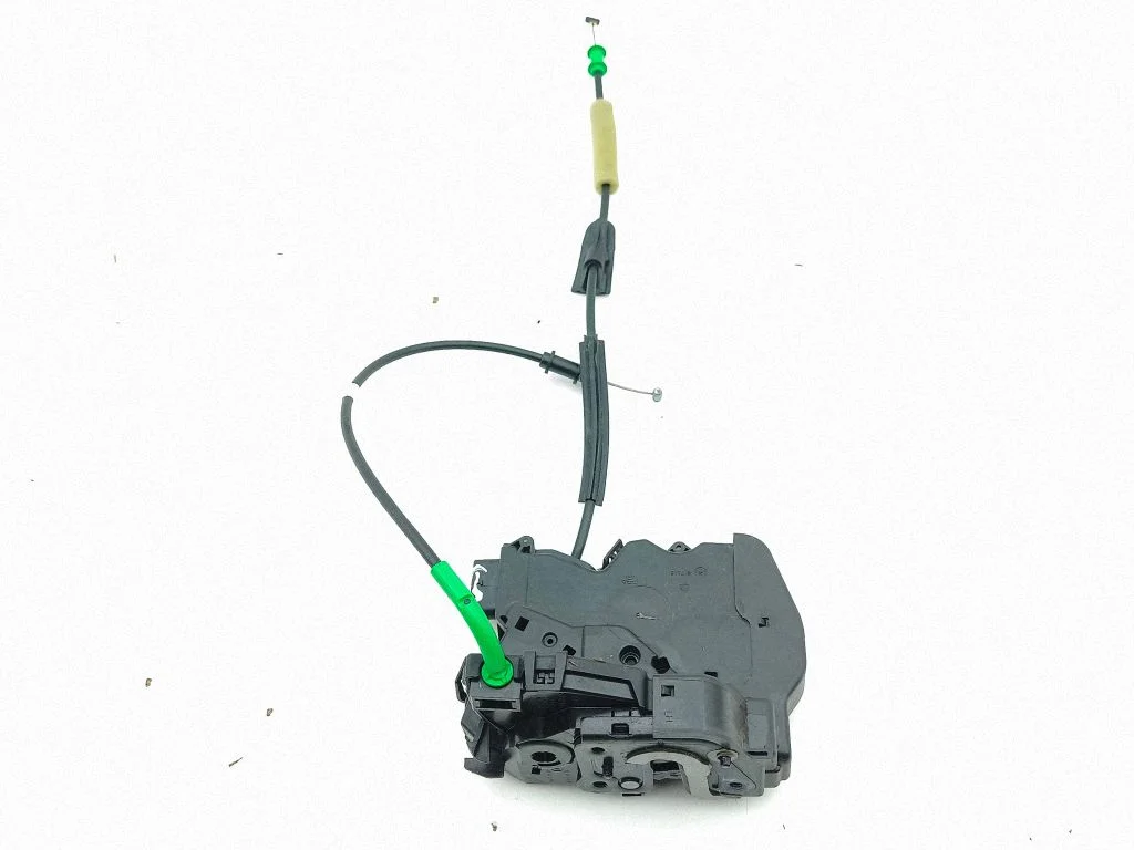 Rear door lock 9835418380
