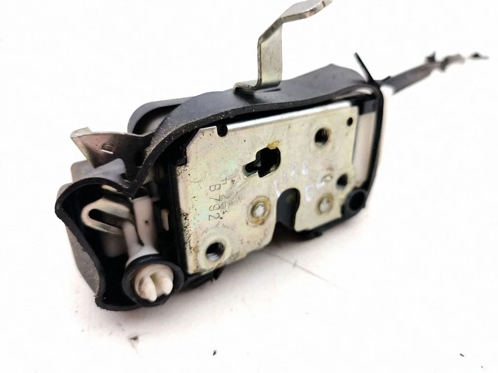 Rear door lock – right