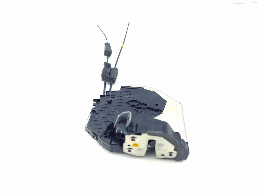 Rear door lock N0715120