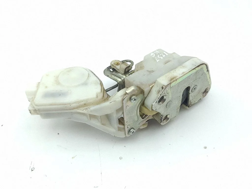 Rear door lock – left