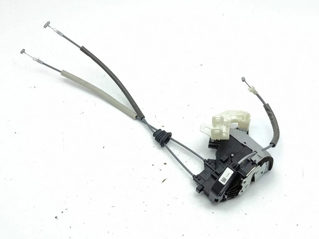 Rear door lock 81410G2010