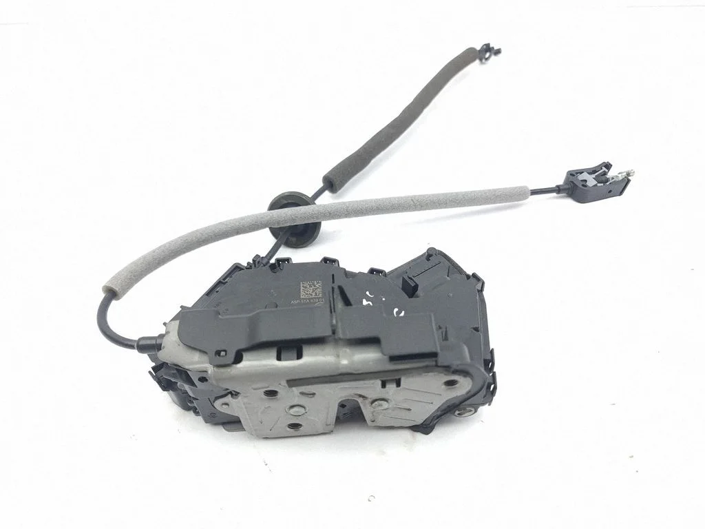 Rear door lock 5TA839015P