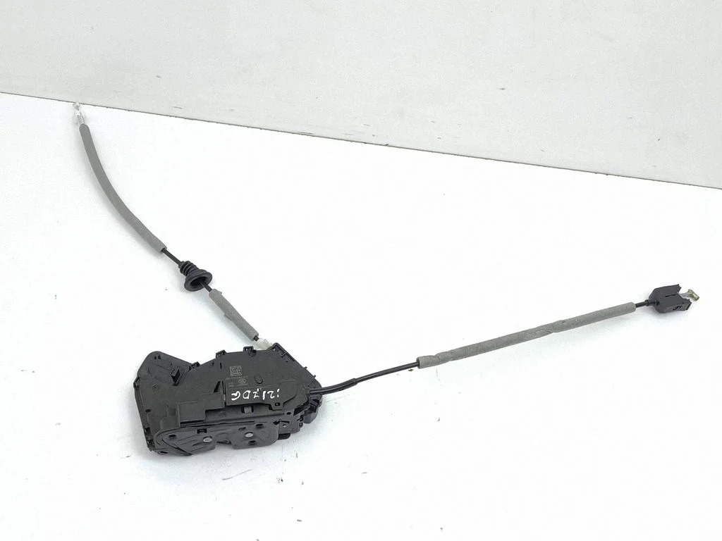Rear door lock 5TA839016D