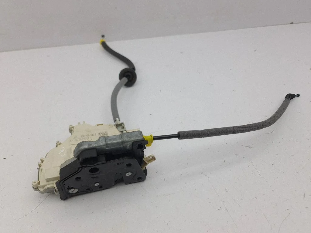 Rear door lock 4G0839016F