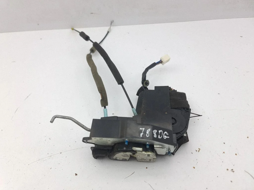Rear door lock – right