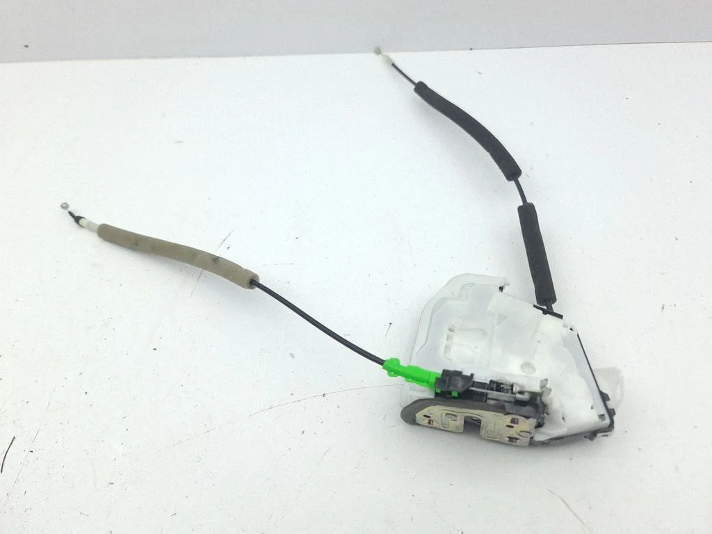 Rear door lock 825006PA1C