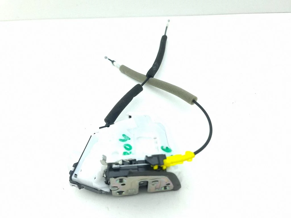 Rear door lock 825016PA1C