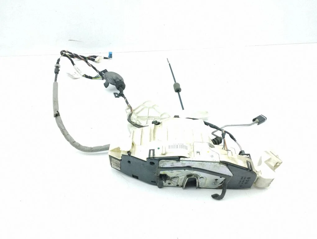 Rear door lock A2217302335
