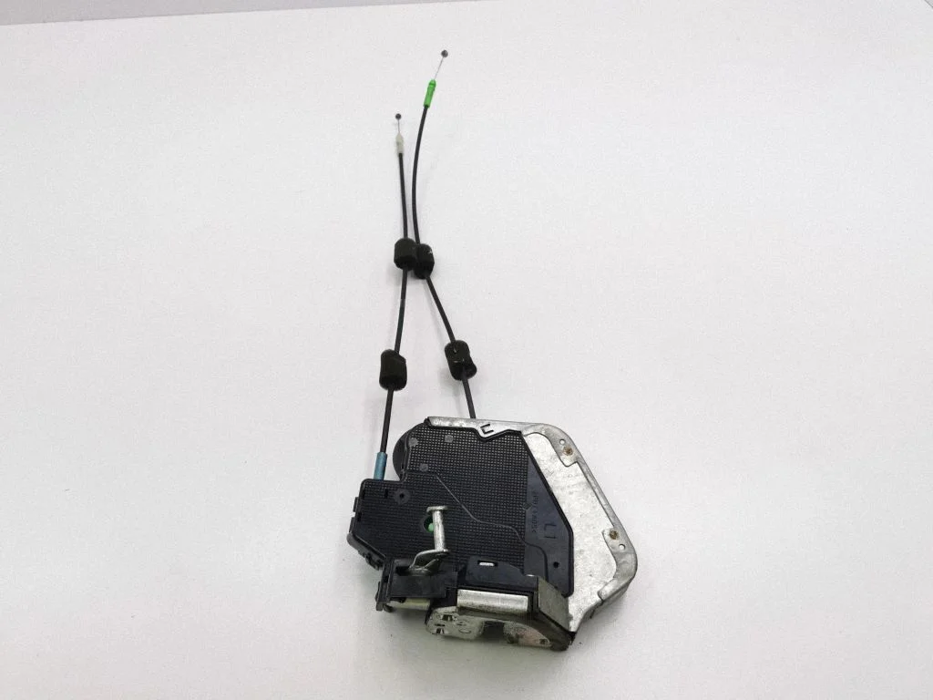 Rear door lock – left