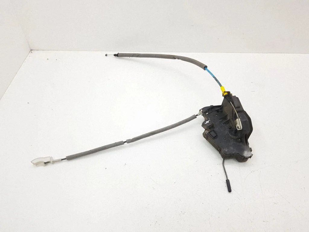 Rear door lock – right