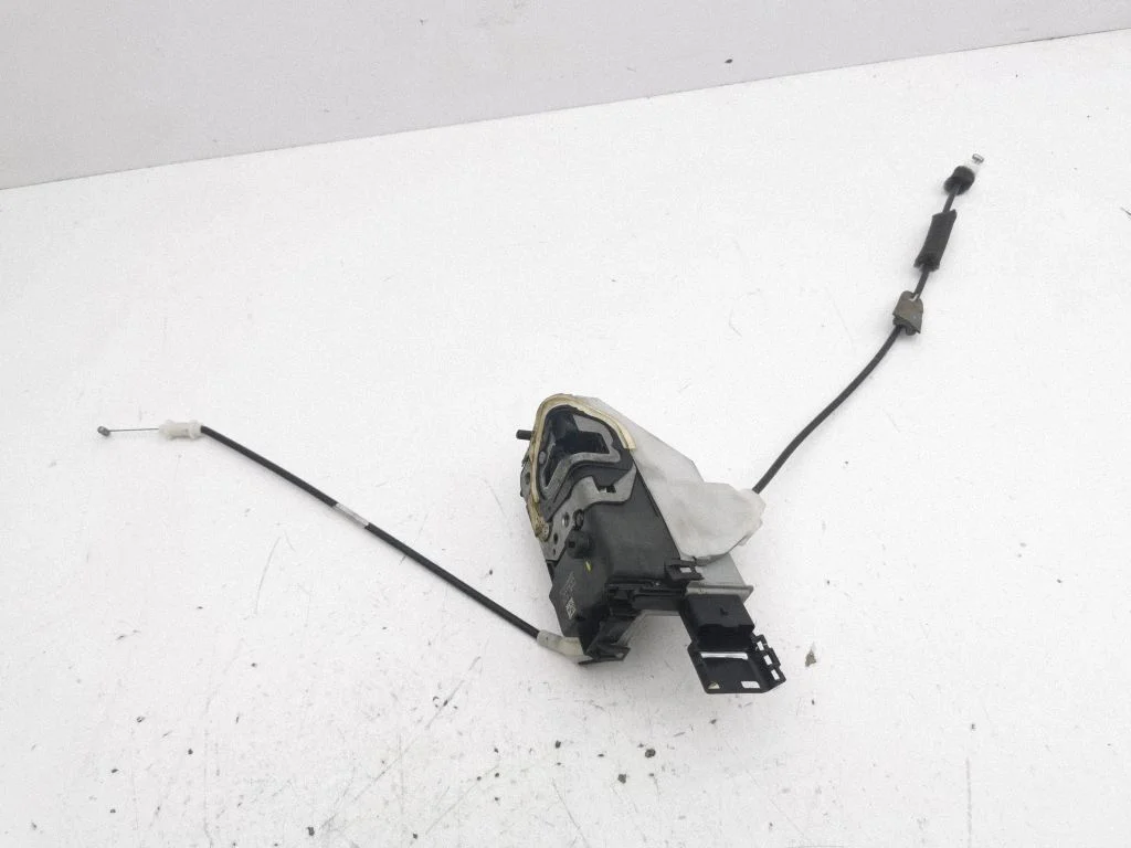 Rear door lock 4081M0996J6