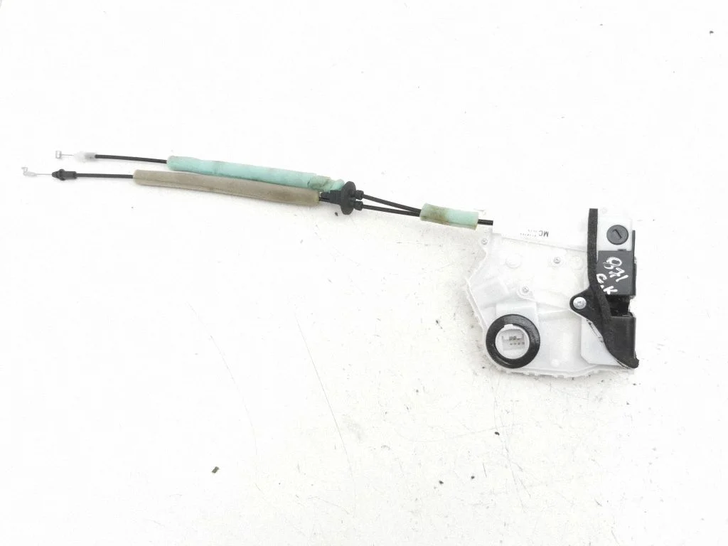 Rear door lock B13A269