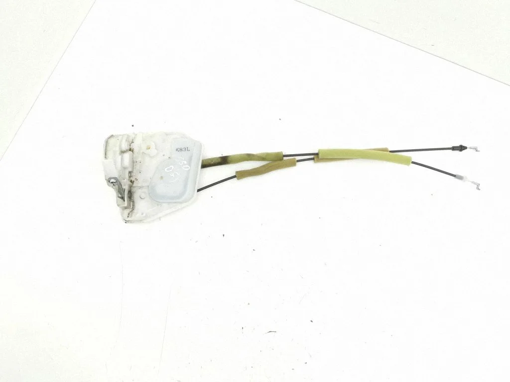 Rear door lock 3G24C0083