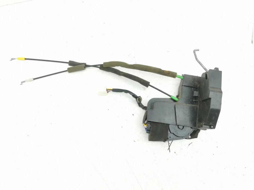 Rear door lock – right