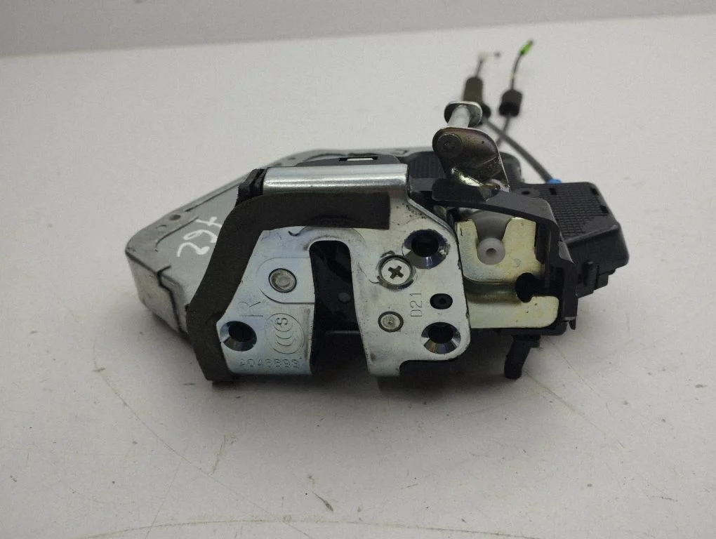 Rear door lock – right