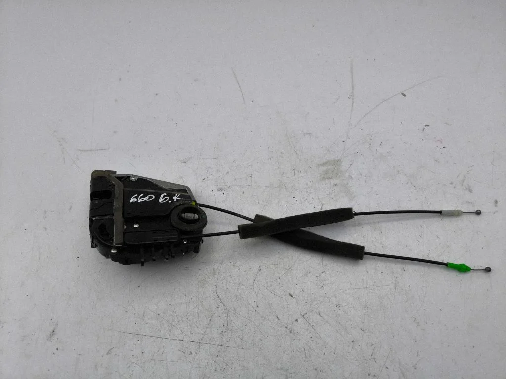 Rear door lock – left