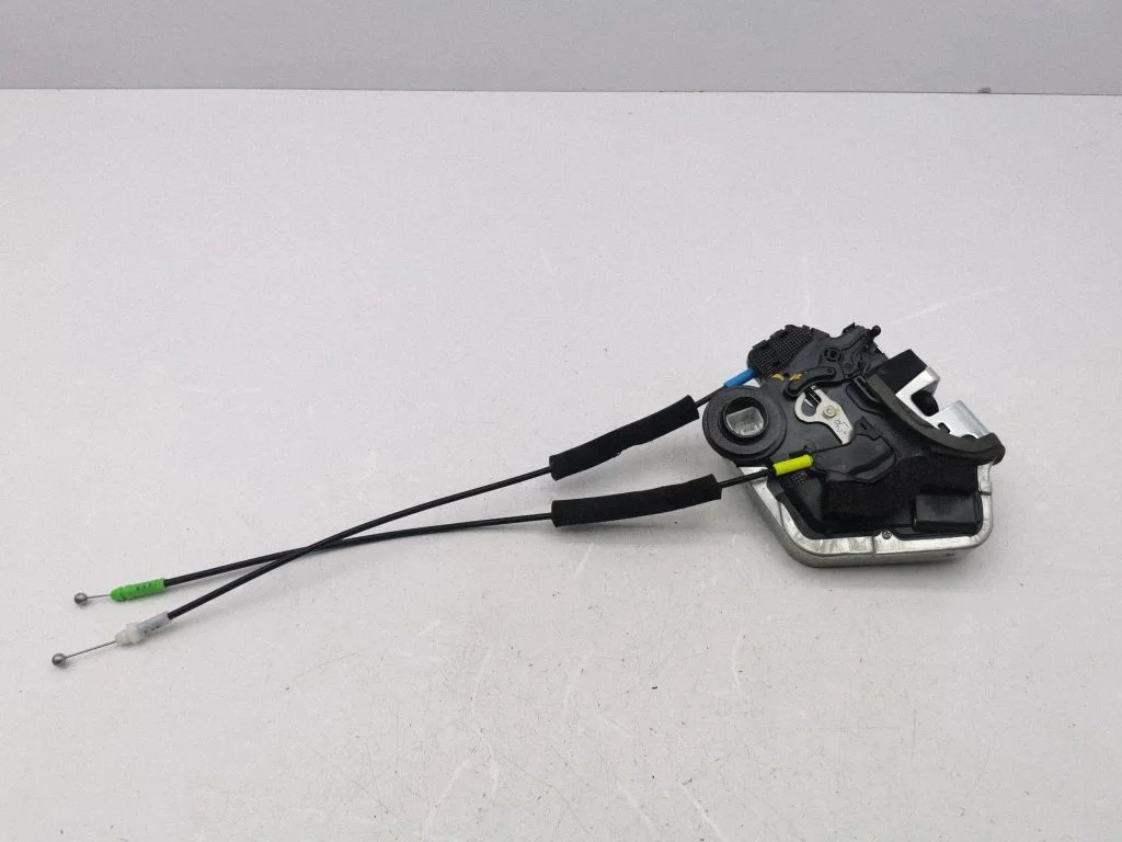 Rear door lock 912012