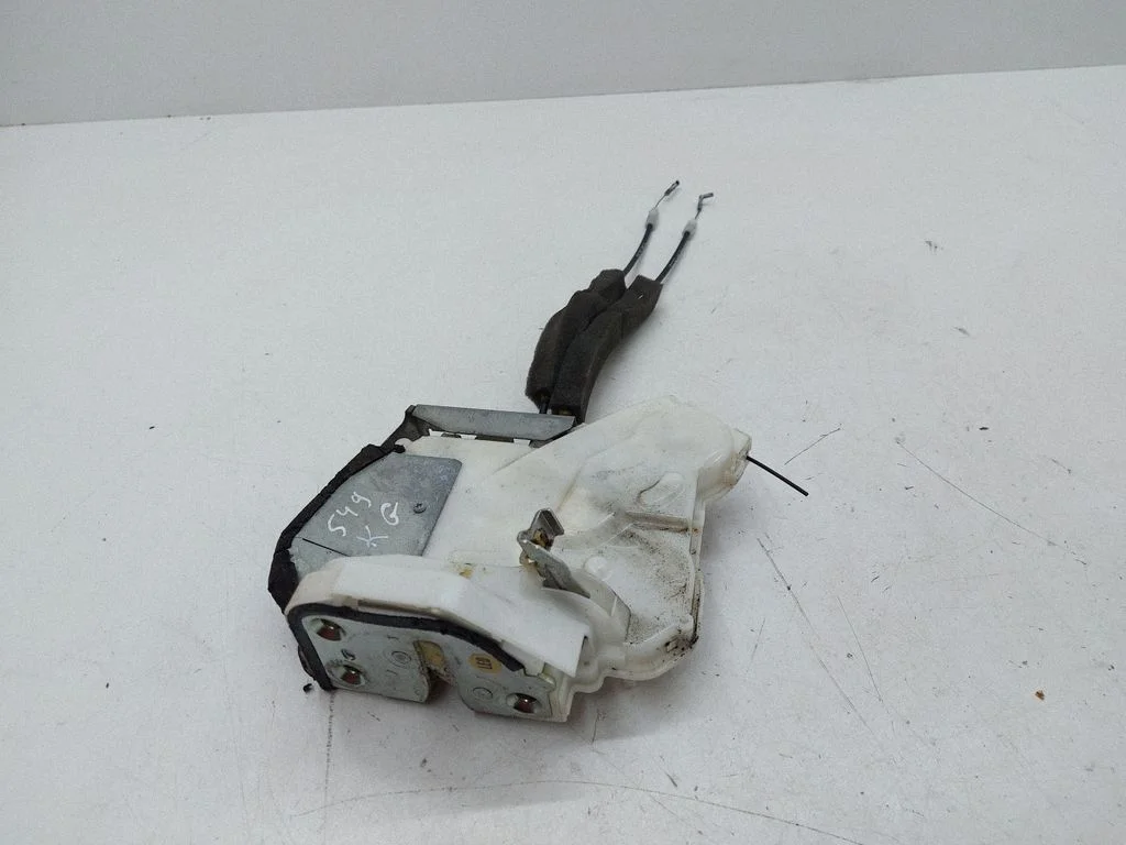 Rear door lock – left