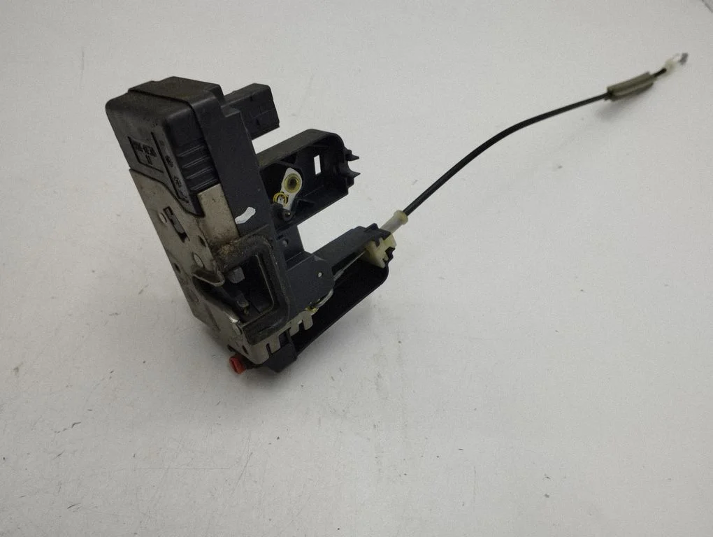 Rear door lock – Opel Vectra C (2002-2005)