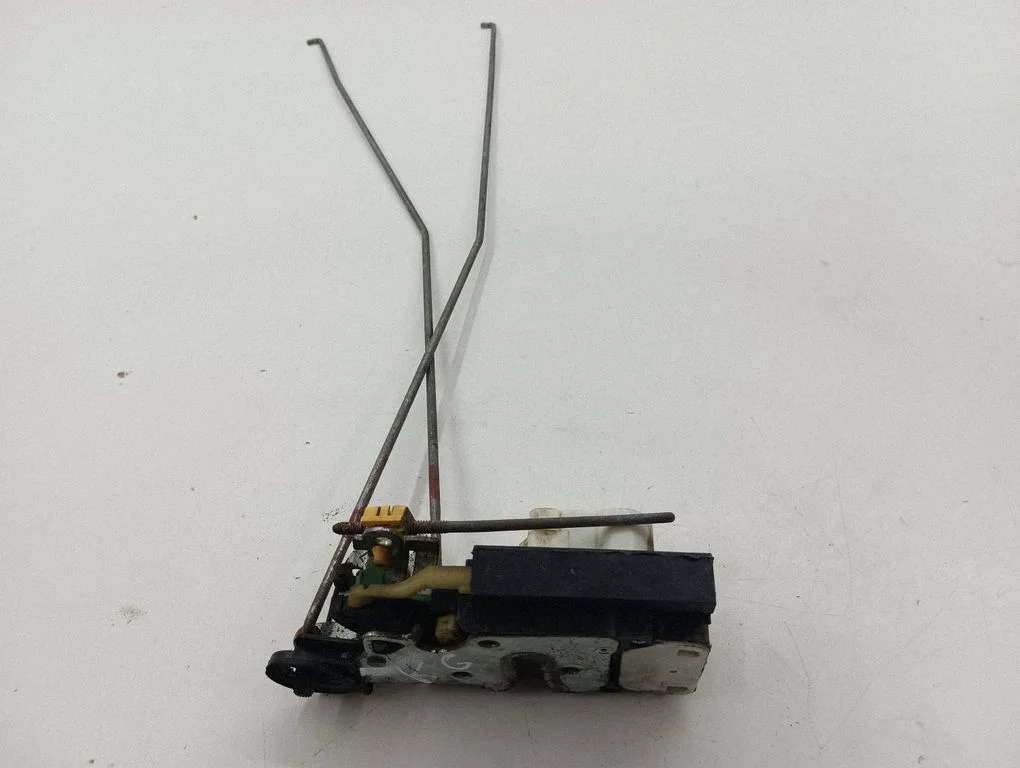 Rear door lock – left