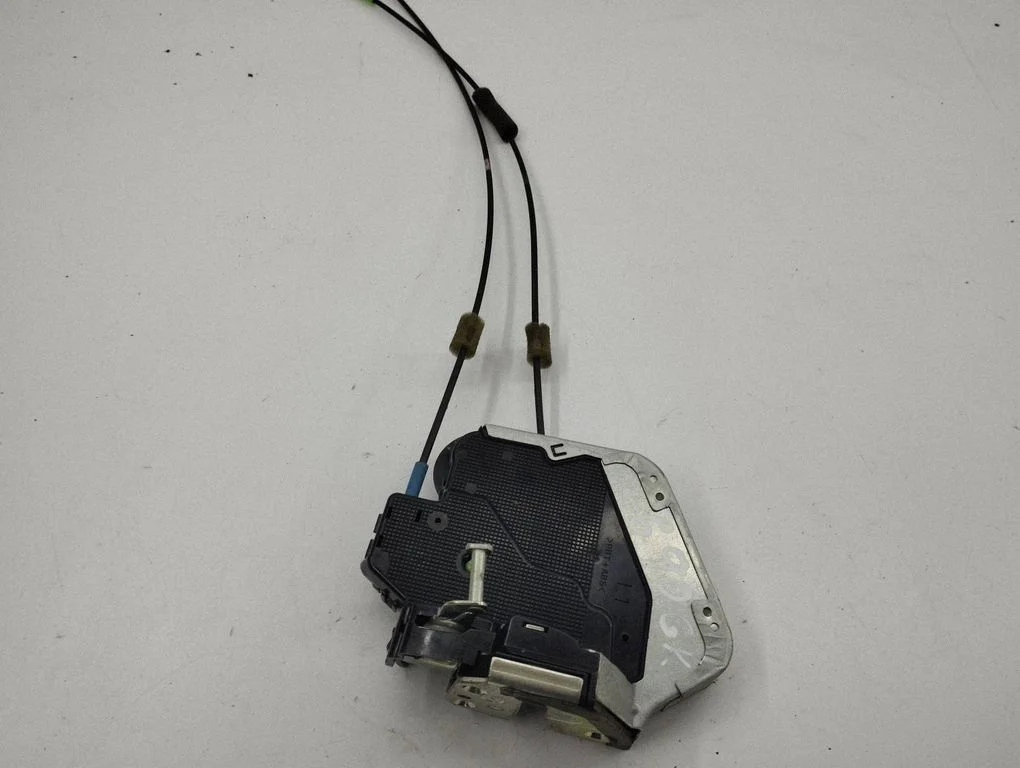 Rear door lock A046693