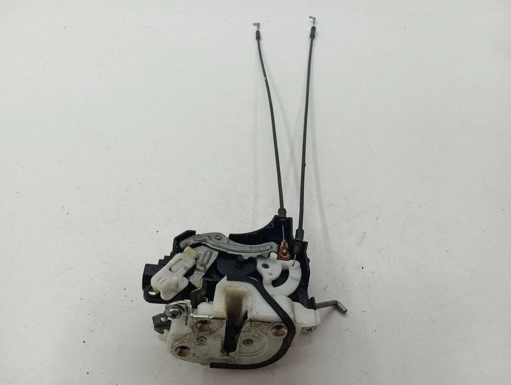 Rear door lock – right