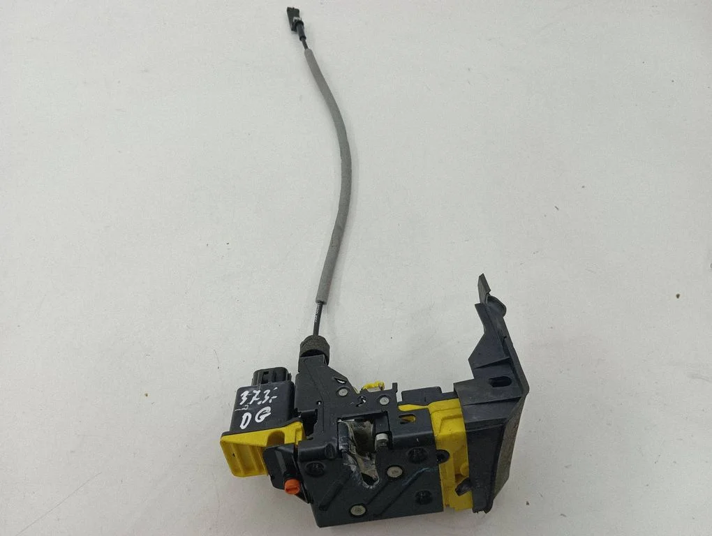 Rear door lock – right