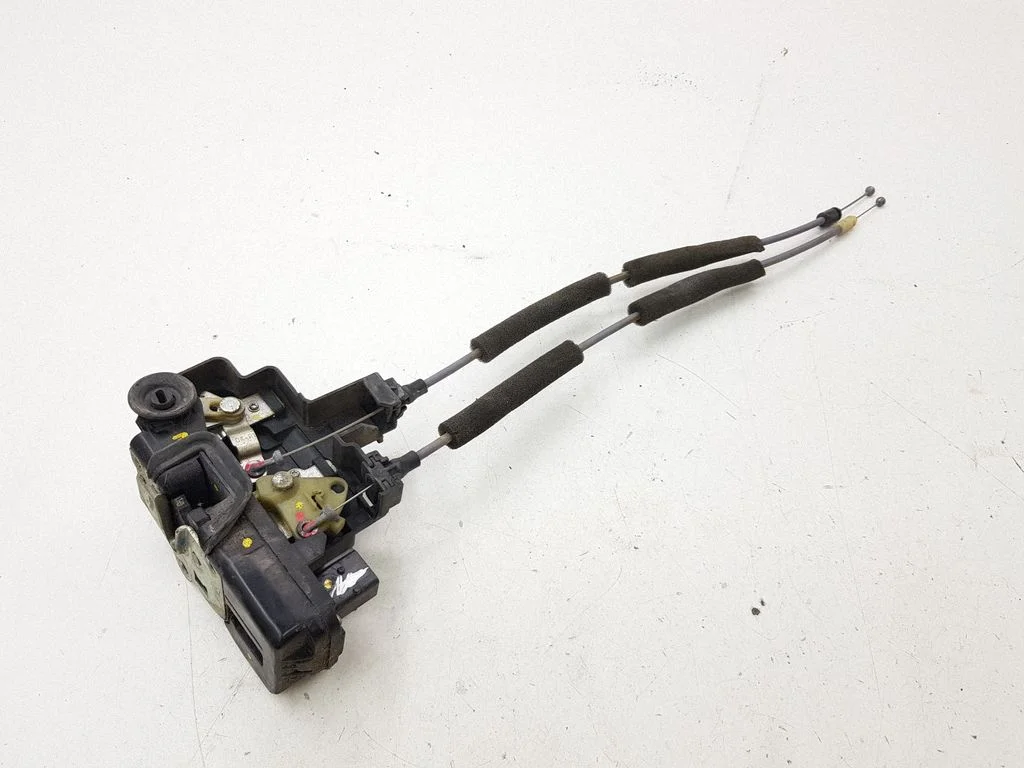 Rear door lock – right