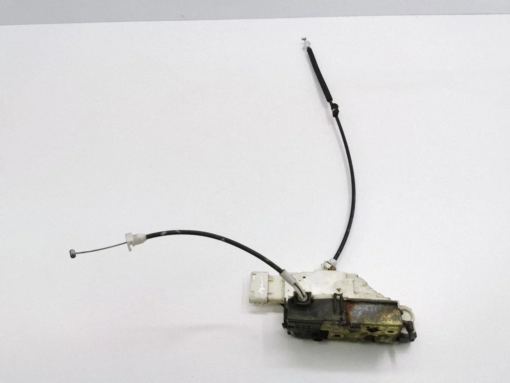 Rear door lock – left