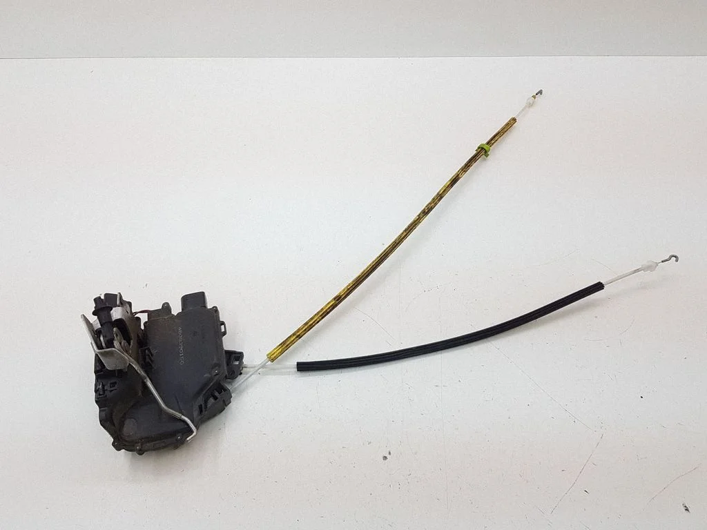 Rear door lock 4B0839015G
