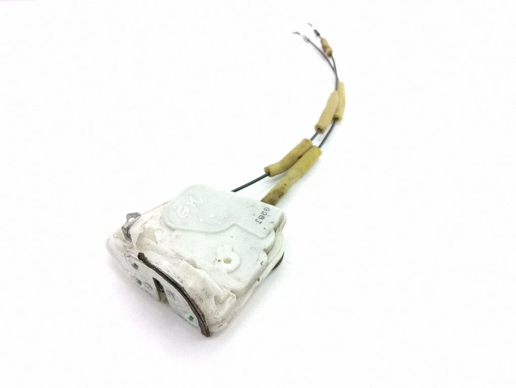 Rear door lock – left