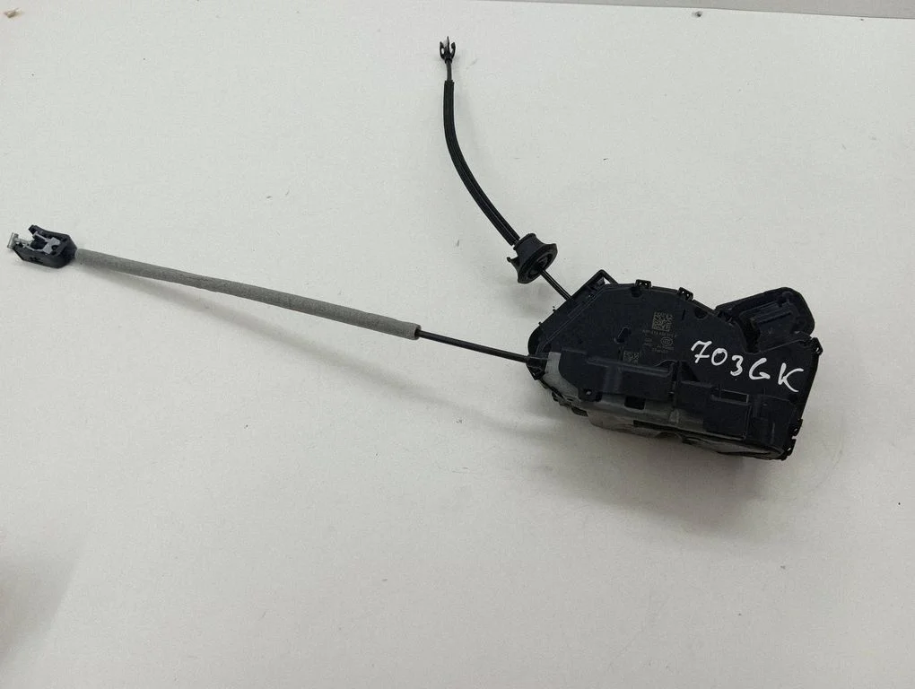 Rear door lock LH745370180